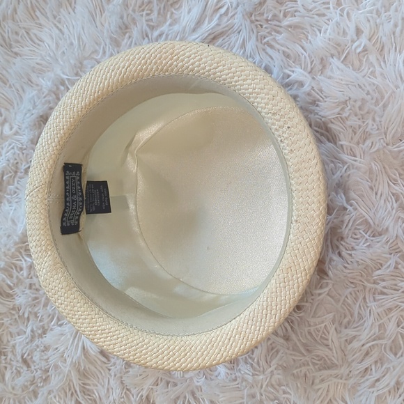 Straw Hat - Picture 4 of 5